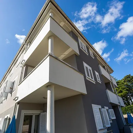 Crnekovic Tomislava 8a Baška