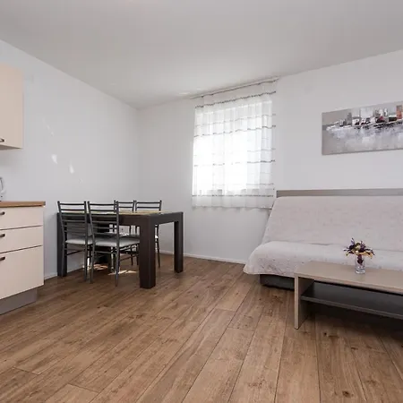 Crnekovic Tomislava 8a