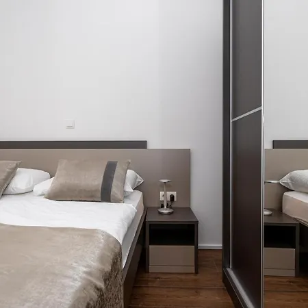 Crnekovic Tomislava 8a Apartmán