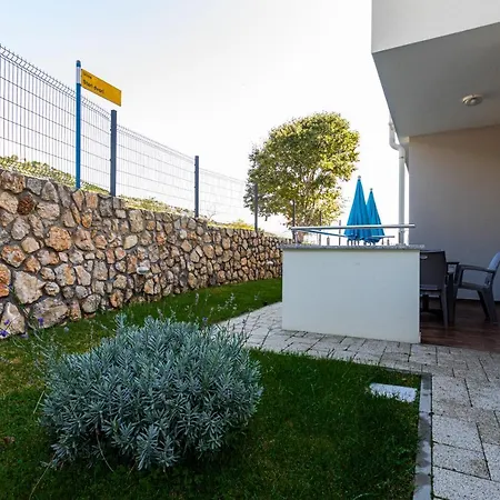 Crnekovic Tomislava 8a Apartmán