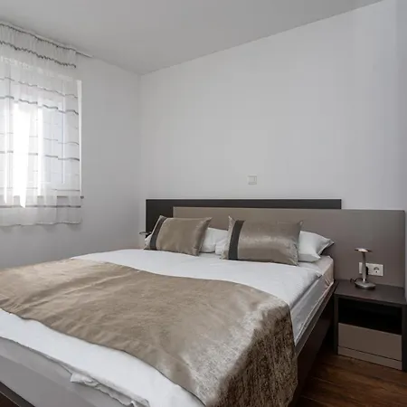 Apartmán Crnekovic Tomislava 8a