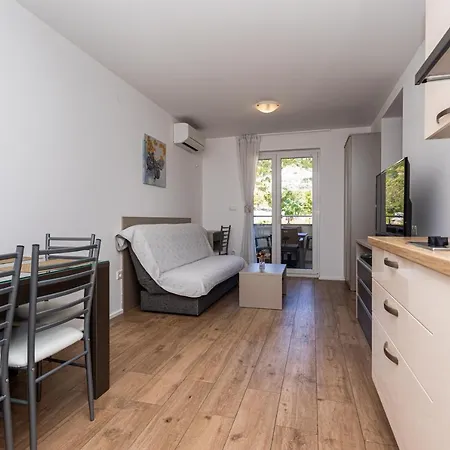 Crnekovic Tomislava 8a Apartmán Baška