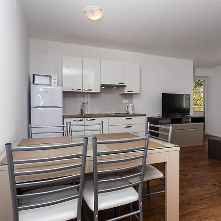 Crnekovic Tomislava 8a Baška