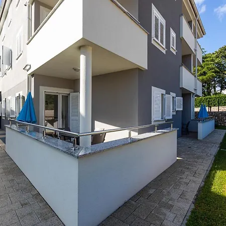 Crnekovic Tomislava 8a Baška