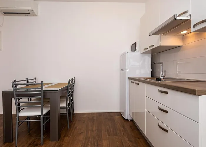 Crnekovic Tomislava 8a Apartmán Baška