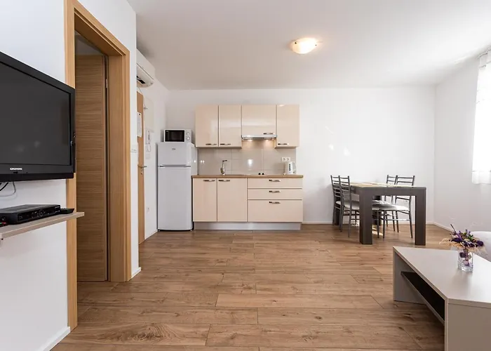 Apartmán Crnekovic Tomislava 8a *