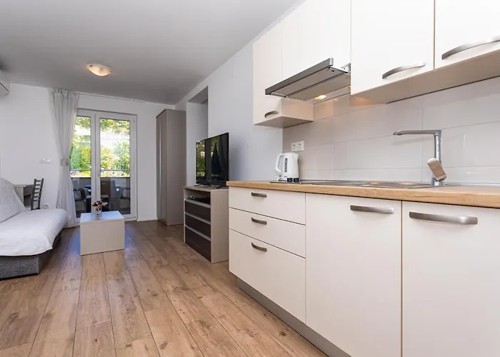 Apartmán Crnekovic Tomislava 8a *