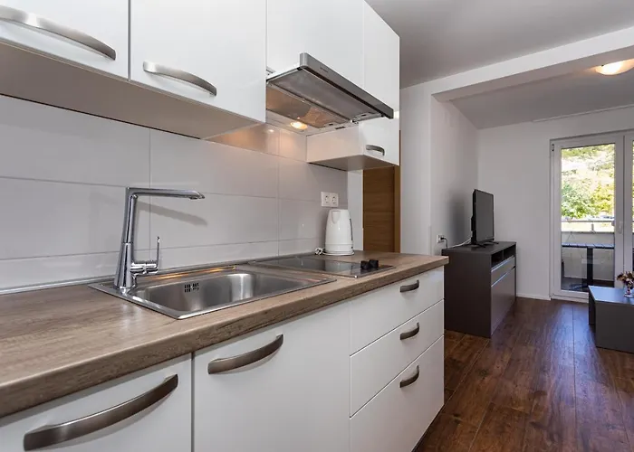 Crnekovic Tomislava 8a Apartmán
