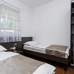 Crnekovic Tomislava 8a * Baska (Krk)