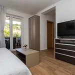 Apartman Crnekovic Tomislava 8a