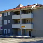 Apartman Crnekovic Tomislava 8a
