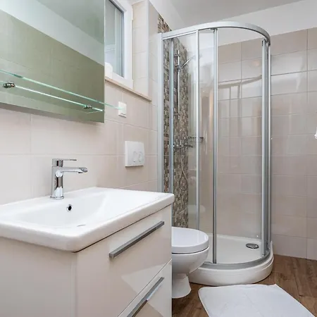 شقة Crnekovic Tomislava 8a